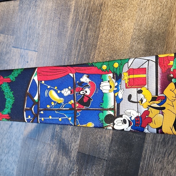 Vintage Disney Unlimited Christmas Tie - Mickey Donald Pluto And Goofy - Picture 4 of 5